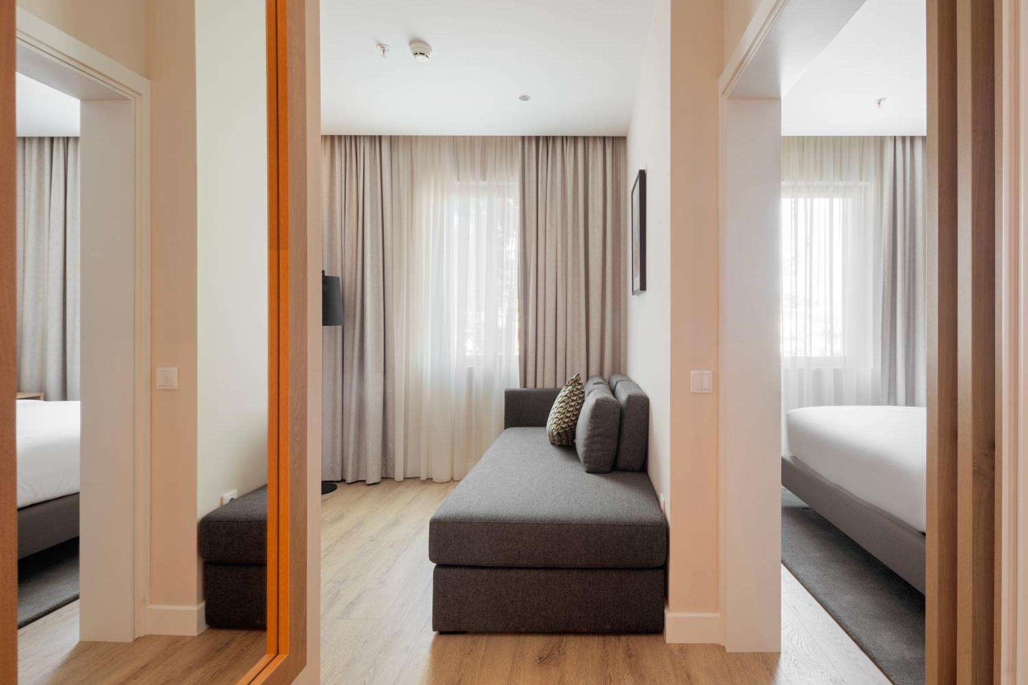 By Ihg Hotel